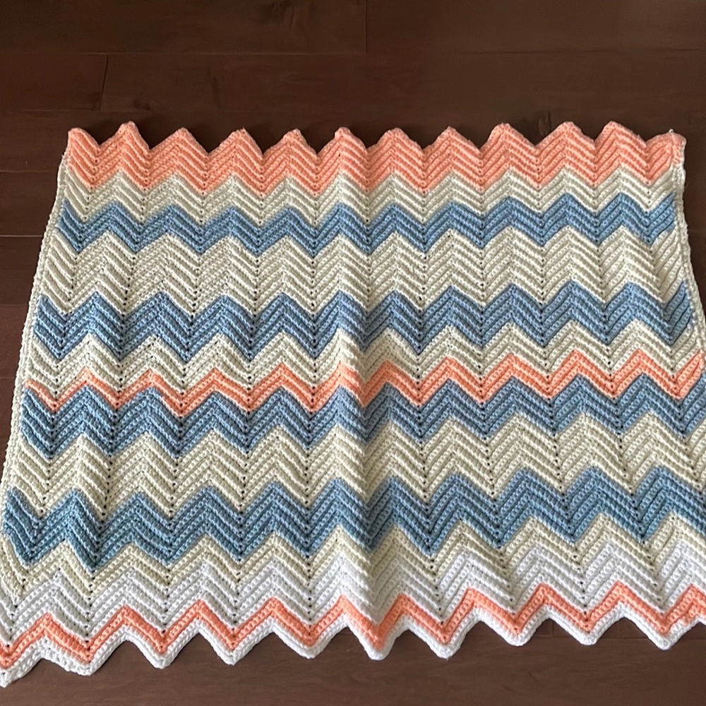 Knit blanket